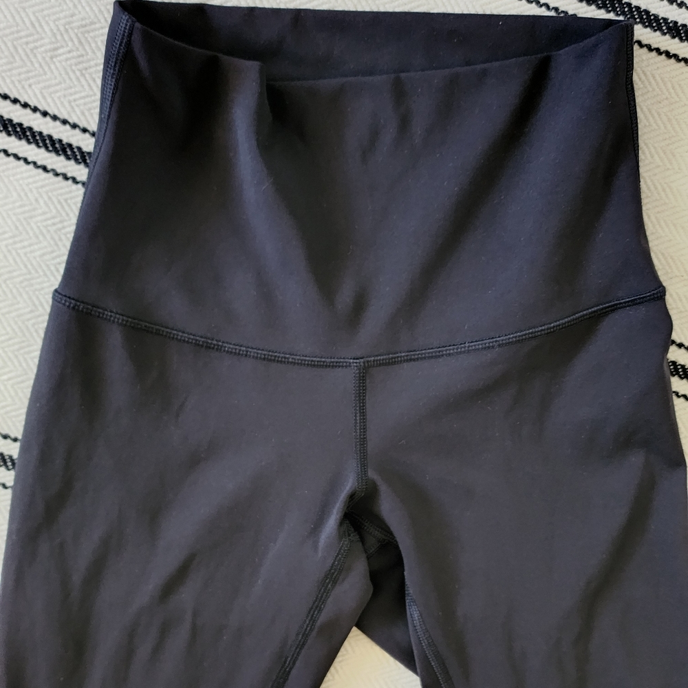 Wunder Under 21" Inseam Luxtreme - Sz 4